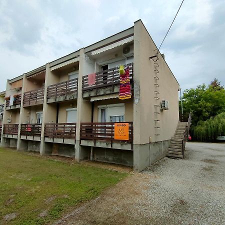 Rosy Apartman Lägenhet Vonyarcvashegy Exteriör bild
